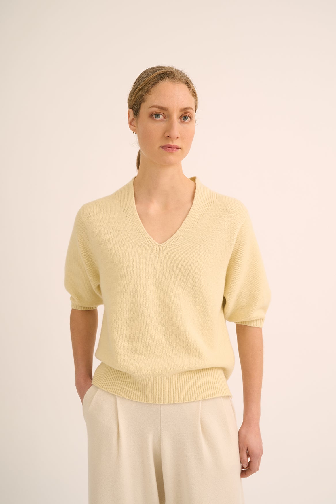 510 Short sleeve sweater with pointelle detailing