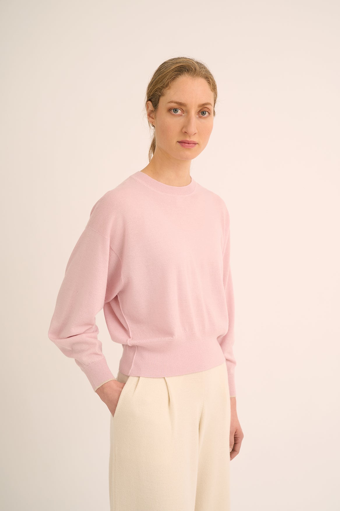 113 Deep armhole sweater with tipping