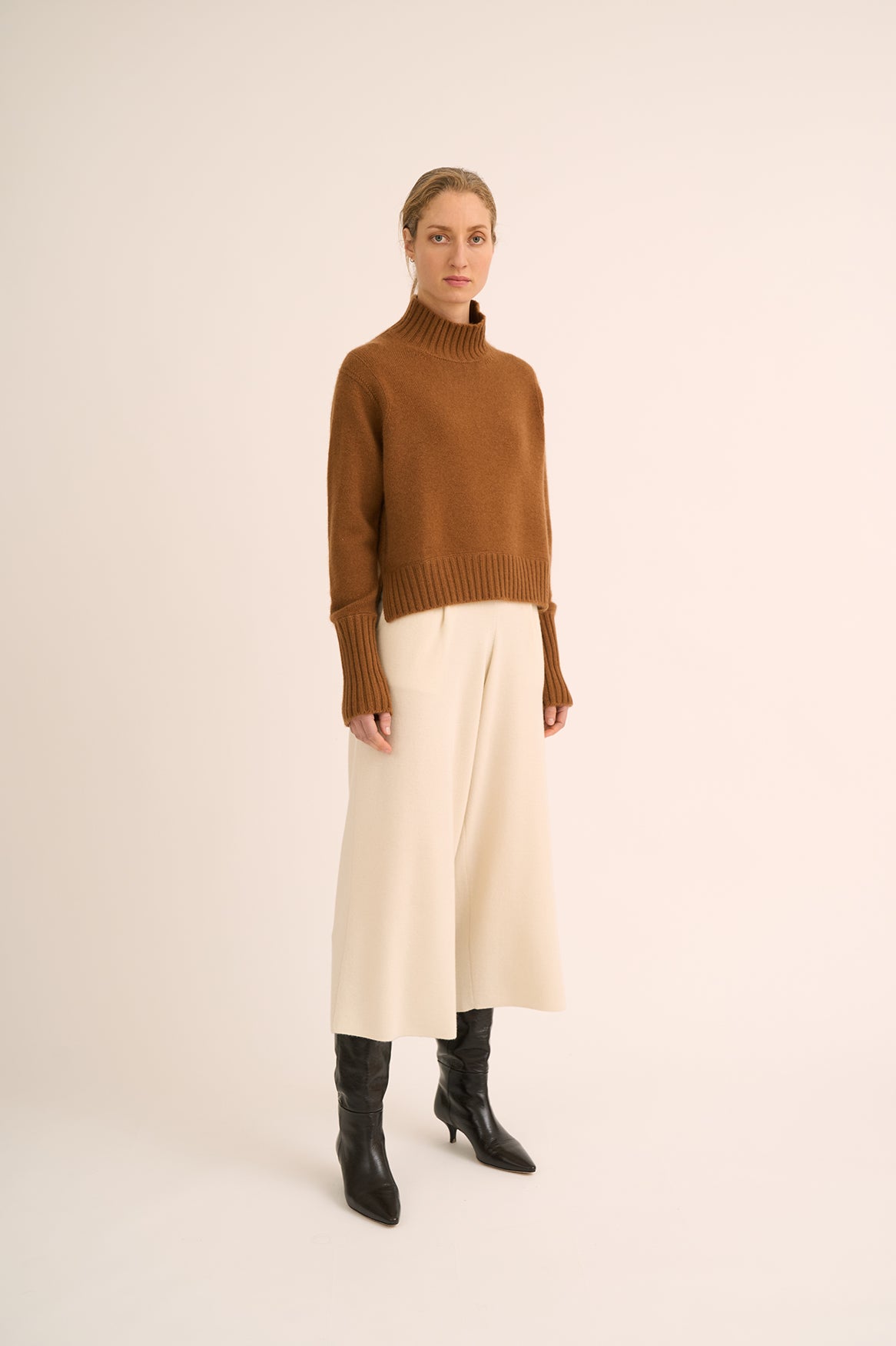 217 Turtle neck sweater with pointelle detailing